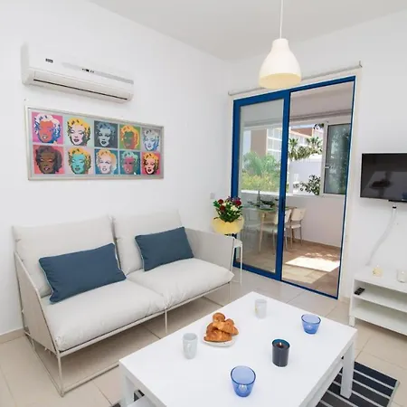 The Good Times Protarász